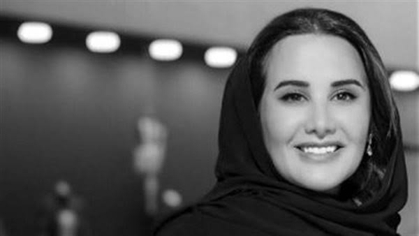 د. وفاء الرشيد :

أكثر الناس معاناة هذه الأيام هم الذين تربوا جيدا
فهم دوما في جهاد للحفاظ على ما تبقى من فضائل الأخلاق فتربيتهم قد وضعت لهم حدودًا يحترمونها بعد السفاهة التي ملأت شوارعنا ووسائل تواصلنا