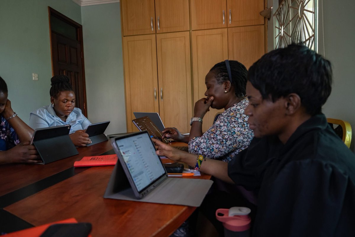 At AWAGO, we foster a culture of efficiency, innovation, and growth! 🚀 Our latest workshop empowered the team to optimize iPads &amp; laptops for smarter workflows, faster execution, and peak productivity.

Tech-savvy teams drive seamless collaboration and greater impact! 💻✨