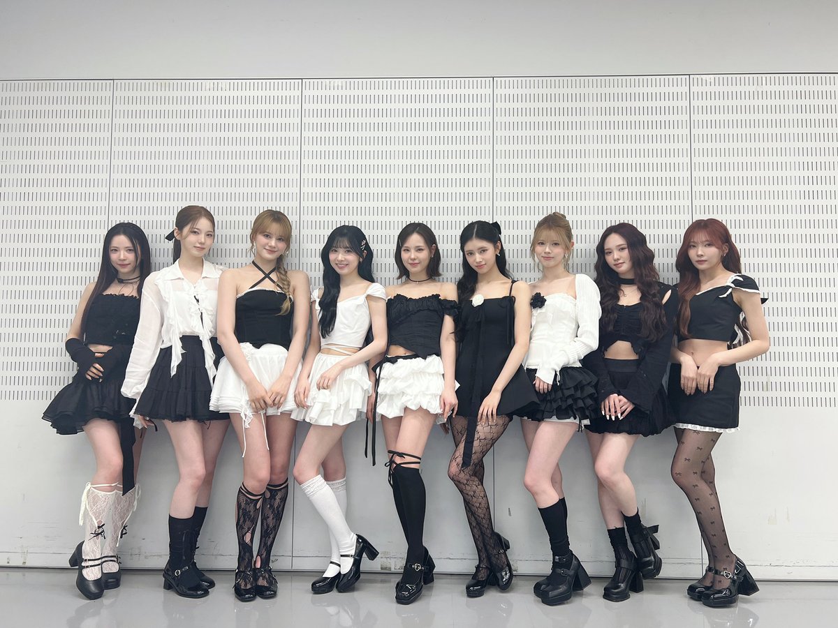 #Mステ ありがとうございましたⓂ️

「YOAKE」のパフォーマンスは
ご覧いただけましたでしょうか？

白黒衣装の大人っぽいNiziUを
堪能していただけていたら嬉しいです🤍🖤

「YOAKE」M/Vはコチラ🏙️
▶︎ youtu.be/N1qWetE4AV4

#NiziU #ニジュー #니쥬 #WithU
#YOAKE #NiziU_YOAKE