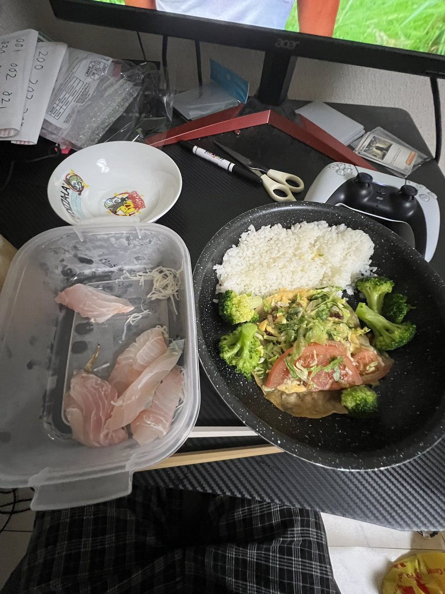 イラフェンさん tweet media