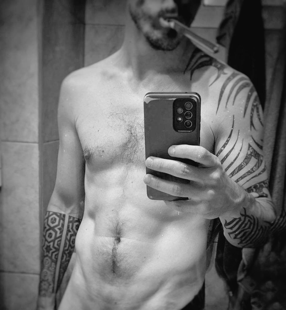 NoDiestro's tweet photo. #MiFotoBang 
@revista_bang https://t.co/JdBY7hCaNq
