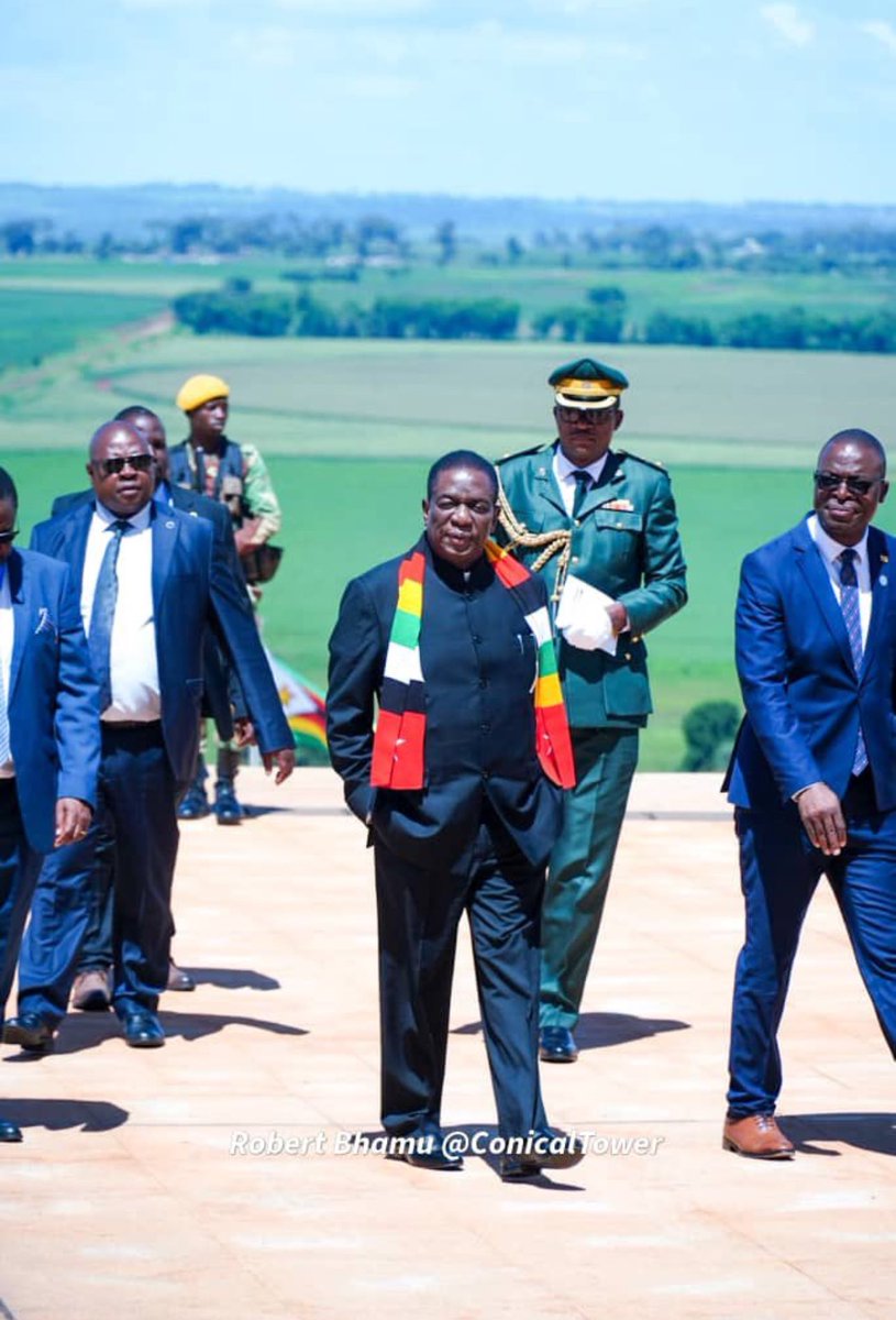 enkudheni's tweet photo. #Zimbabwe
#DRC
#SADCChair @SADC_News President @edmnangagwa arriving at @ParliamentZim to chair the #SADCExtraOrdinarySummit🫡
Vadzifamira nyaya dzacho✊🏿
@_AfricanUnion
#Chimurenga✊🏿 https://t.co/wU7LVGJIJX