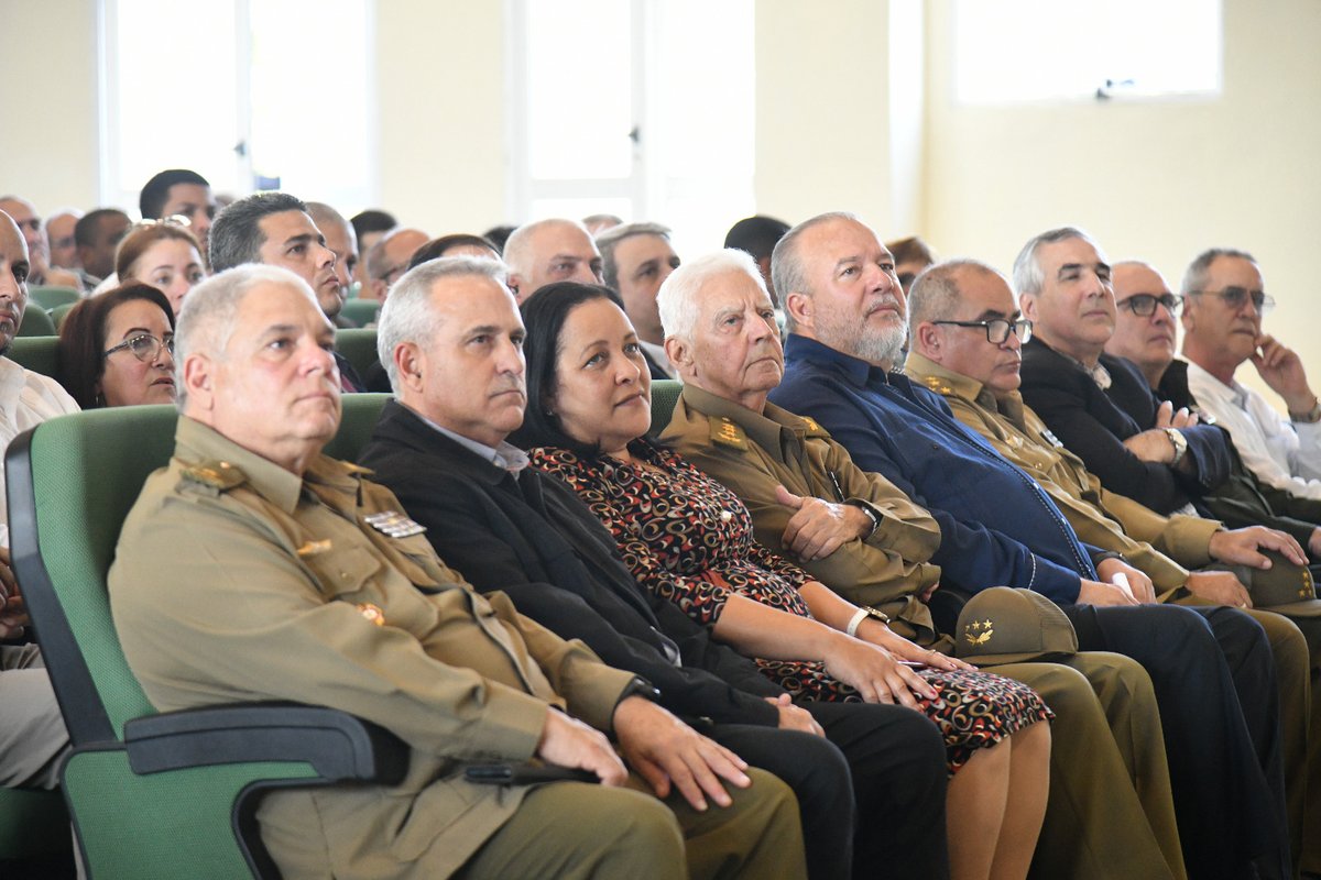 MayraArevich's tweet image. Asistí a la Clausura del III Taller Nacional de Ciberseguridad en Xetid. El PM @MMarreroCruz destacó la importancia que #Cuba concede a la #CiberseguridadParaTodos. Intercambiamos con expositores de proyectos de ciberseguridad aplicada a TI, TO y Contenidos. ¡Excelente evento! 🇨🇺