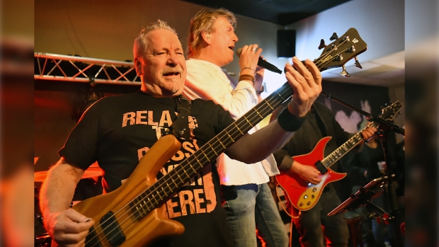 Van publiek naar die (gewilde) bühne: ‘local heroes’ spelen bluesset met vooral veel trots -  doetinchemsvizier.nl/l/508430