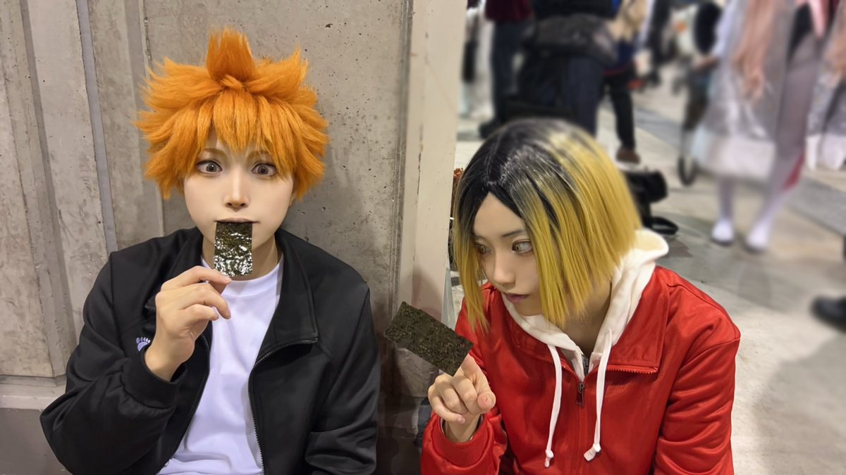 イベント中に味のり貪る翔陽と研磨🌚
この後しばらく口元にのり付けたまま過ごしてた✊🏻😌