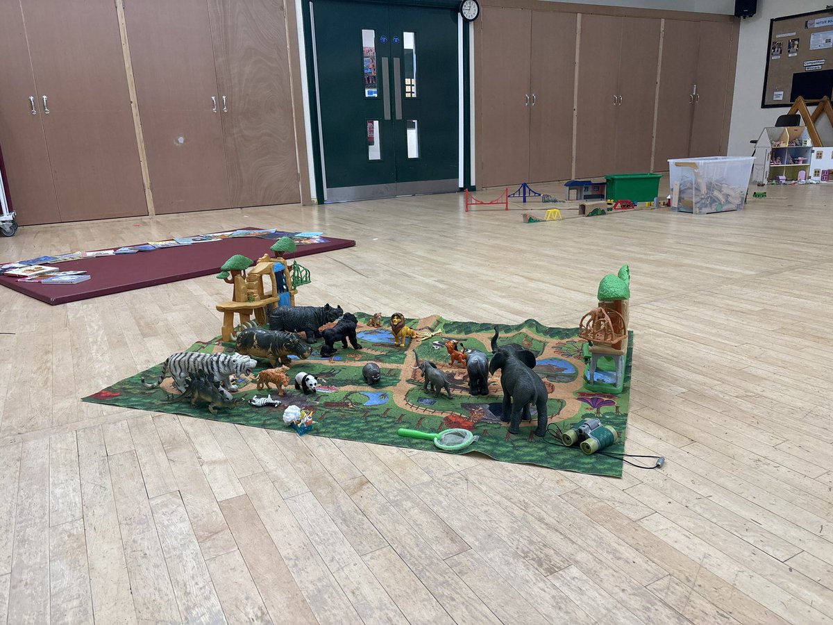 All ready for our next group of Little Lunt’s Heathers! 💚 <a href="/LuntsHeathSch/">Lunt'sHeathSch</a> #eyfs #stayandplay