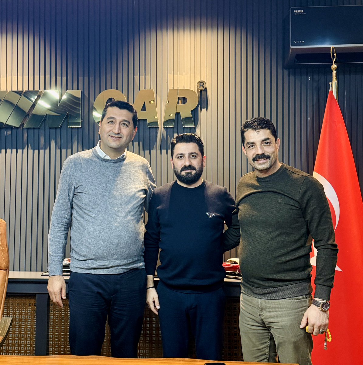 Değerli Misafirlerimiz Boyka A.ş Mahmut Boyraz &amp; Malatya Değerli İş insanı Hasan Boyraz’a nazik ziyaretleri için Teşekkürler…

<a href="/mahmutboyraztr/">Mahmut Boyraz</a>  <a href="/HasanBoyraz444/">Hasan Boyraz</a>