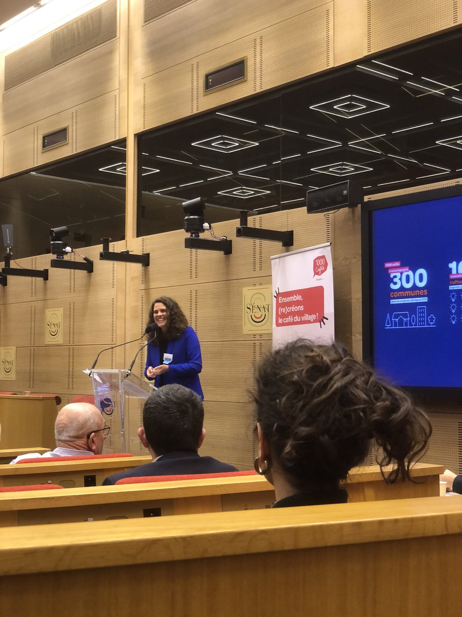 1000 cafés (@1000_cafes) on Twitter photo Ce sont les 5 ans de 1000 cafés ! 🎉
L’occasion d’échanger sur les défis des ruralités. Avec la ministre <a href="/FrancoiseGatel/">Françoise GATEL</a>, notre présidente <a href="/chloebrillon/">Chloé Brillon</a> et Jacques de Lemps, élus du réseau !
#ruralites #defis #reseau Ce sont les 5 ans de 1000 cafés ! 🎉
L’occasion d’échanger sur les défis des ruralités. Avec la ministre <a href="/FrancoiseGatel/">Françoise GATEL</a>, notre présidente <a href="/chloebrillon/">Chloé Brillon</a> et Jacques de Lemps, élus du réseau !
#ruralites #defis #reseau