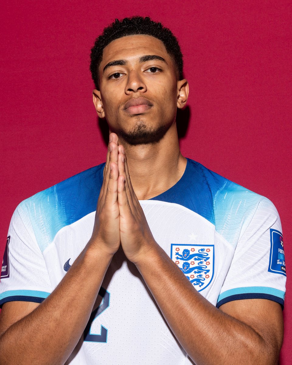 FIFAWorldCup's tweet photo. 🏴󠁧󠁢󠁥󠁮󠁧󠁿🙏

#FIFAWorldCup https://t.co/KmOVXAJc3G