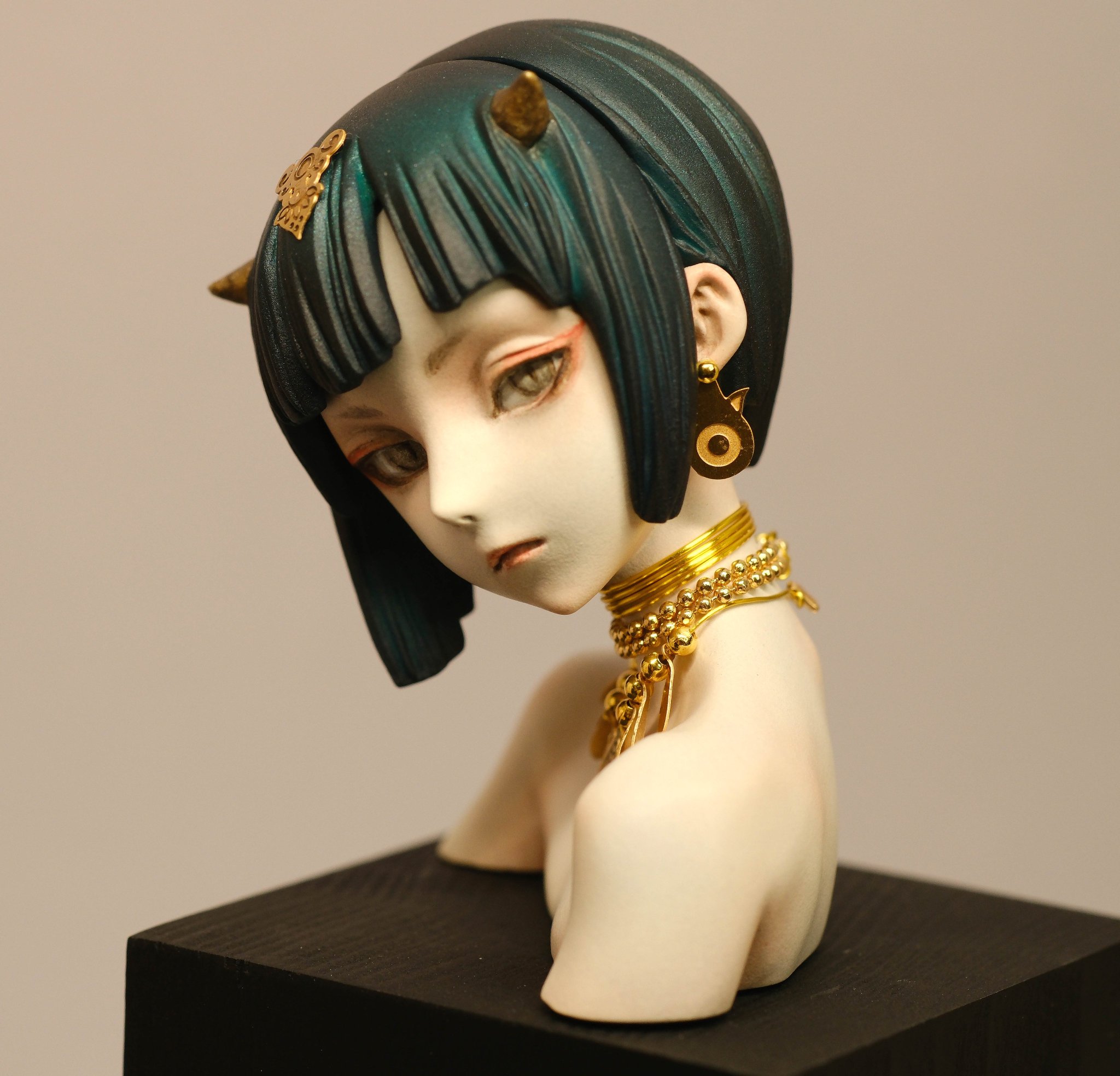 植物少女（額付き） GinFnfSawAEdLs_.jpg:large