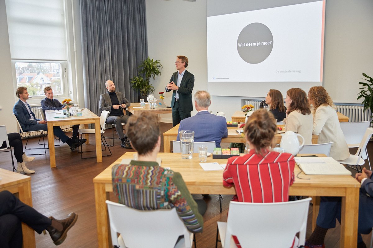 Als Argumentenfabriek werken we elke dag samen met onze klanten aan een betere wereld. Wil je op de hoogte blijven van wat we doen? 
Check onze site:
argumentenfabriek.nl/nieuws/
En schrijf je in voor onze nieuwsbrief:
argumentenfabriek.us18.list-manage.com/subscribe/post…
#samenhelderdenken
