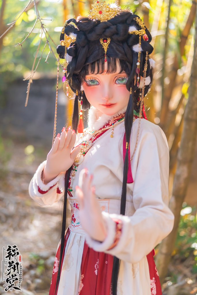 新年一直吃吃喝喝，也不能忘記鍛鍊身體！

📷<a href="/vfomax/">エロ絵 @ C106日曜西“え”50a</a>  

🎭<a href="/IrisKigurumi/">鸢尾造物x锦朔棠</a>