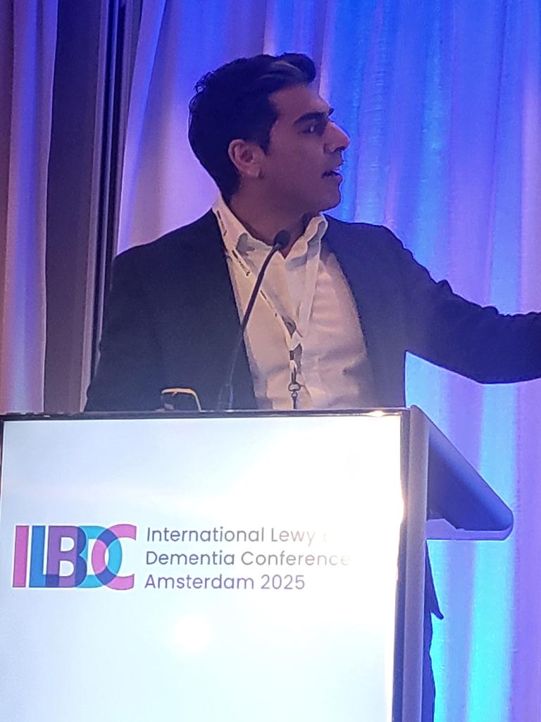 Simon Lewis tweet media