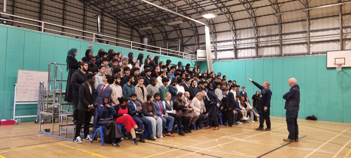 William Hulme's Grammar School tweet media
