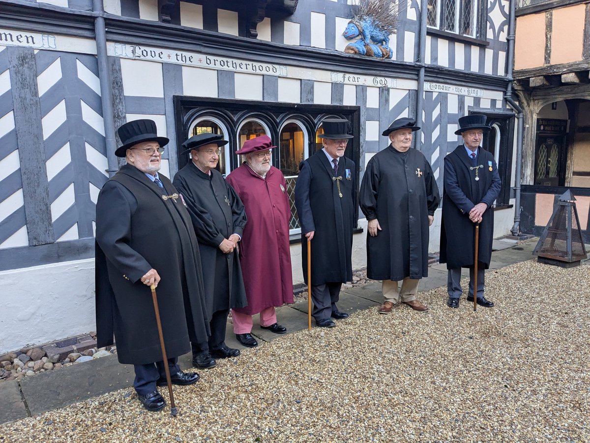 Friends of St Cross Winchester (@friends_cross) on Twitter photo A visiting group of Brothers, Trustees and staff were most handsomely and hospitably welcomed by the Master and Brothers <a href="/LordLeycester/">The Lord Leycester</a> in Warwick yesterday. Ideas exchanged and friendships made. A memorable day. <a href="/AlmshouseAssoc/">AlmshouseAssociation</a> A visiting group of Brothers, Trustees and staff were most handsomely and hospitably welcomed by the Master and Brothers <a href="/LordLeycester/">The Lord Leycester</a> in Warwick yesterday. Ideas exchanged and friendships made. A memorable day. <a href="/AlmshouseAssoc/">AlmshouseAssociation</a>