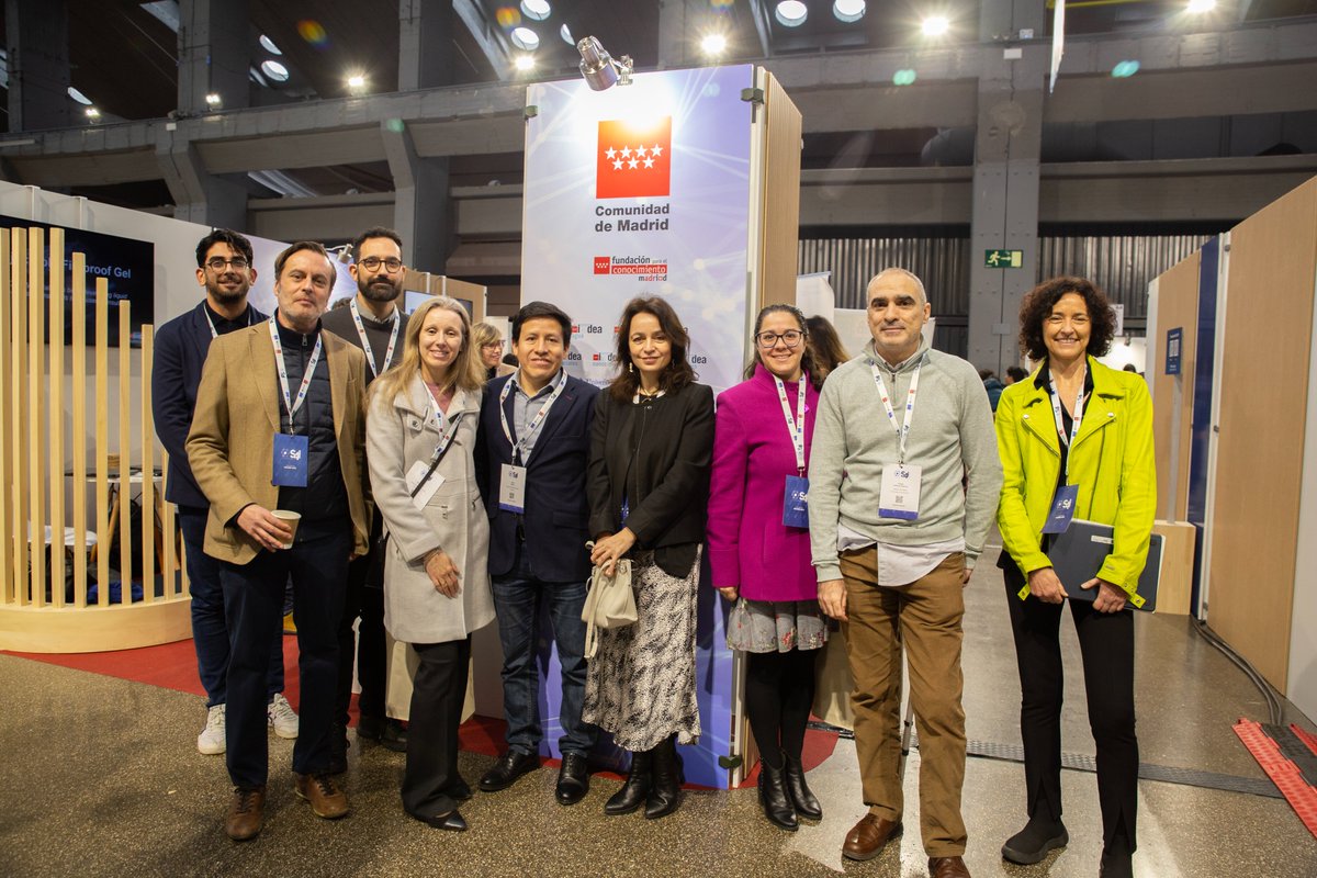 IMDEA_Energia's tweet photo. ☑️ ¡Se acabó @Science4i! Ha sido un placer atender al consejero de @educacmadrid de la @ComunidadMadrid, @EVicianaDuro y compartir algunas de nuestras innovaciones tecnológicas.

🤝 Una oportunidad única para establecer sinergias entre ciencia e industria en @LaNaveMadrid.

👋 ¡Hasta el año que viene!