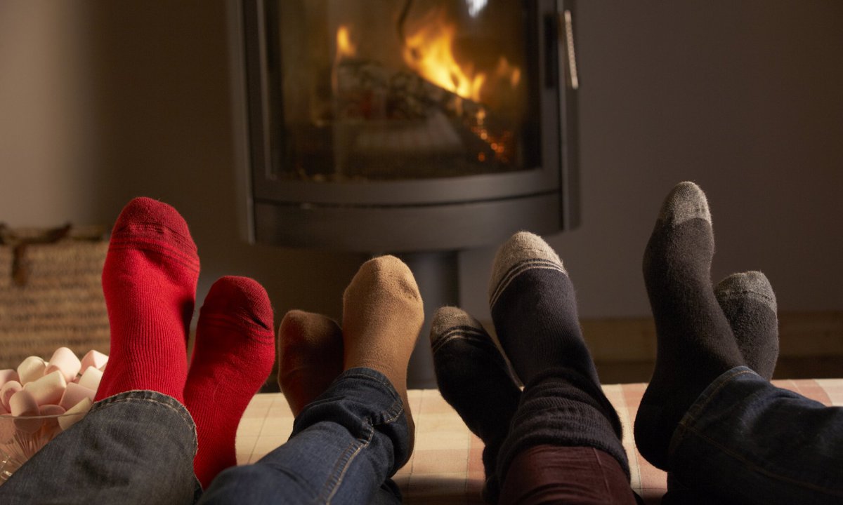 Cool February days call for roaring fires, coastal strolls &amp; a warm pub meal🍵❄️

💬 Where’s your favourite cosy spot in #SouthDevon? Let’s build the ultimate winter warmth guide! 🧣✨ #WinterInSouthDevon