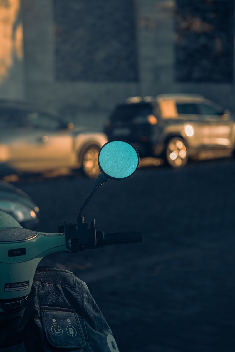 MartPhotographe's tweet image. Pour un bokeh parfait 🎭 : ouvrez grand votre diaphragme (f/1.8, f/1.4). 
Voici le résultat 📸 
#BokehMagic #StreetPhotography #photography