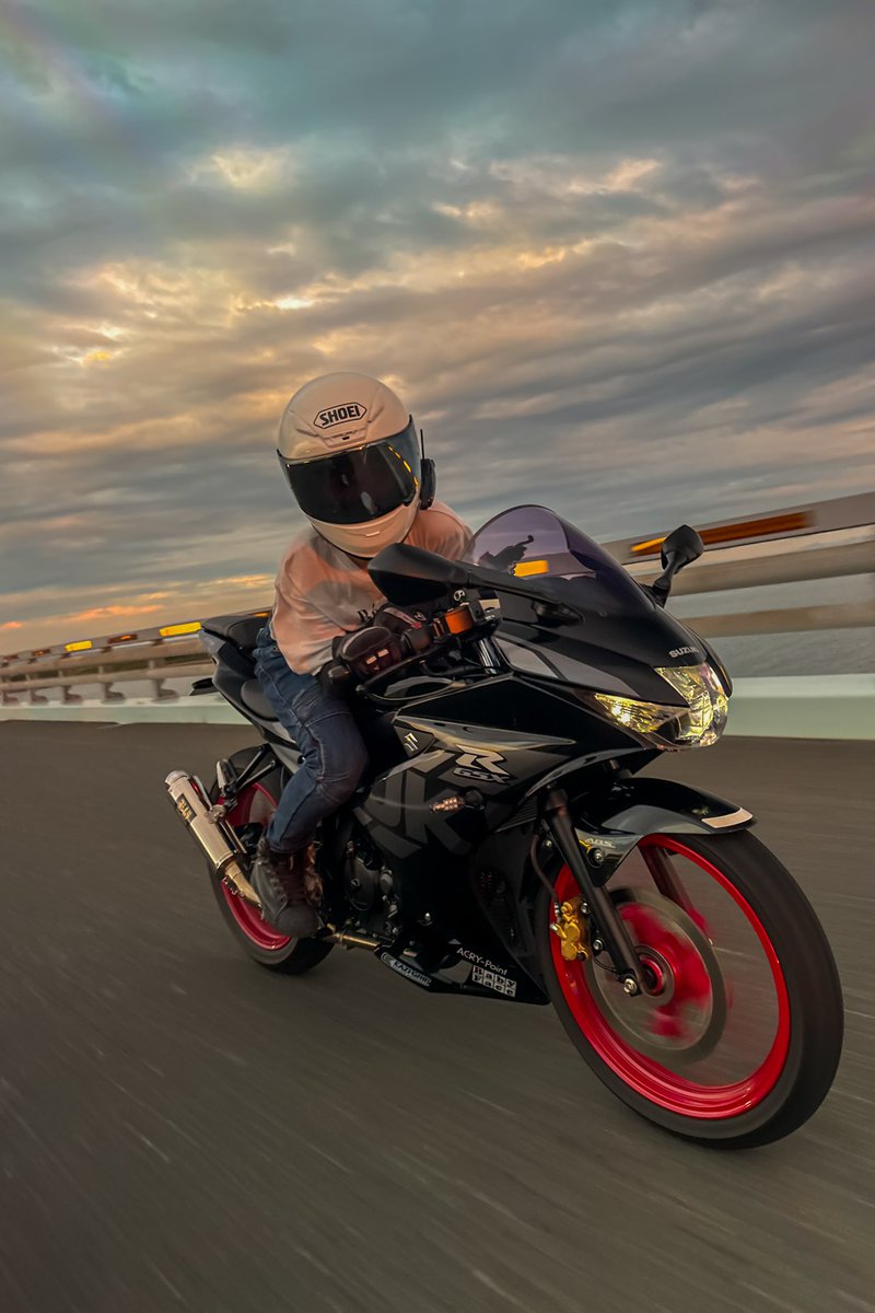 robe_copen26's tweet photo. だいぶ前に納車してた🏍³₃
#suzuki #gsxr125 https://t.co/MyjHeTbmMA