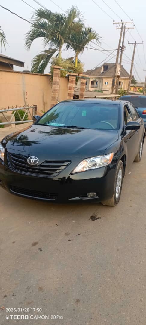 lisastarrys's tweet photo. 2007 toks standard toyota camry newly baked on first body with 💯 untouched engine and gear,ac is 💯 buy and drive absolutely nothing to fix going for 6.2m to owner slightly negotiable on inspection ground settlemen100k location abule egba , for more details call 08039930402 https://t.co/FxBeBeGh0S
