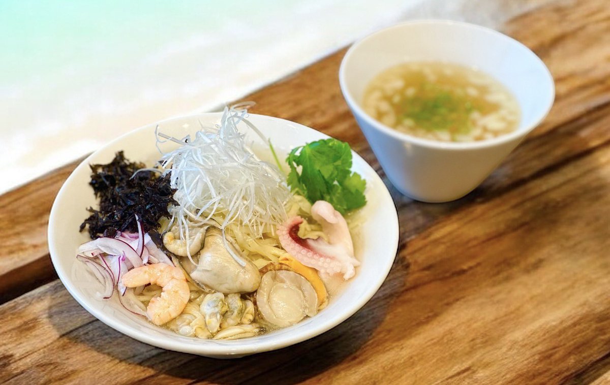 Fishmen0711's tweet image. 2/1(土)7:00よりオープンいたします。
営業時間は
7:00〜9:45LO
11:00〜14:30LO
となります。
1(土)、2(日)の2日間「しじみ出汁昆布水に浸った魚介つけ麺」提供いたします。
魚介がふんだんに乗った豪華なつけ麺です！
残った昆布水をスープ割にしてお召し上がりください！
#朝ラーメン
#fishmen