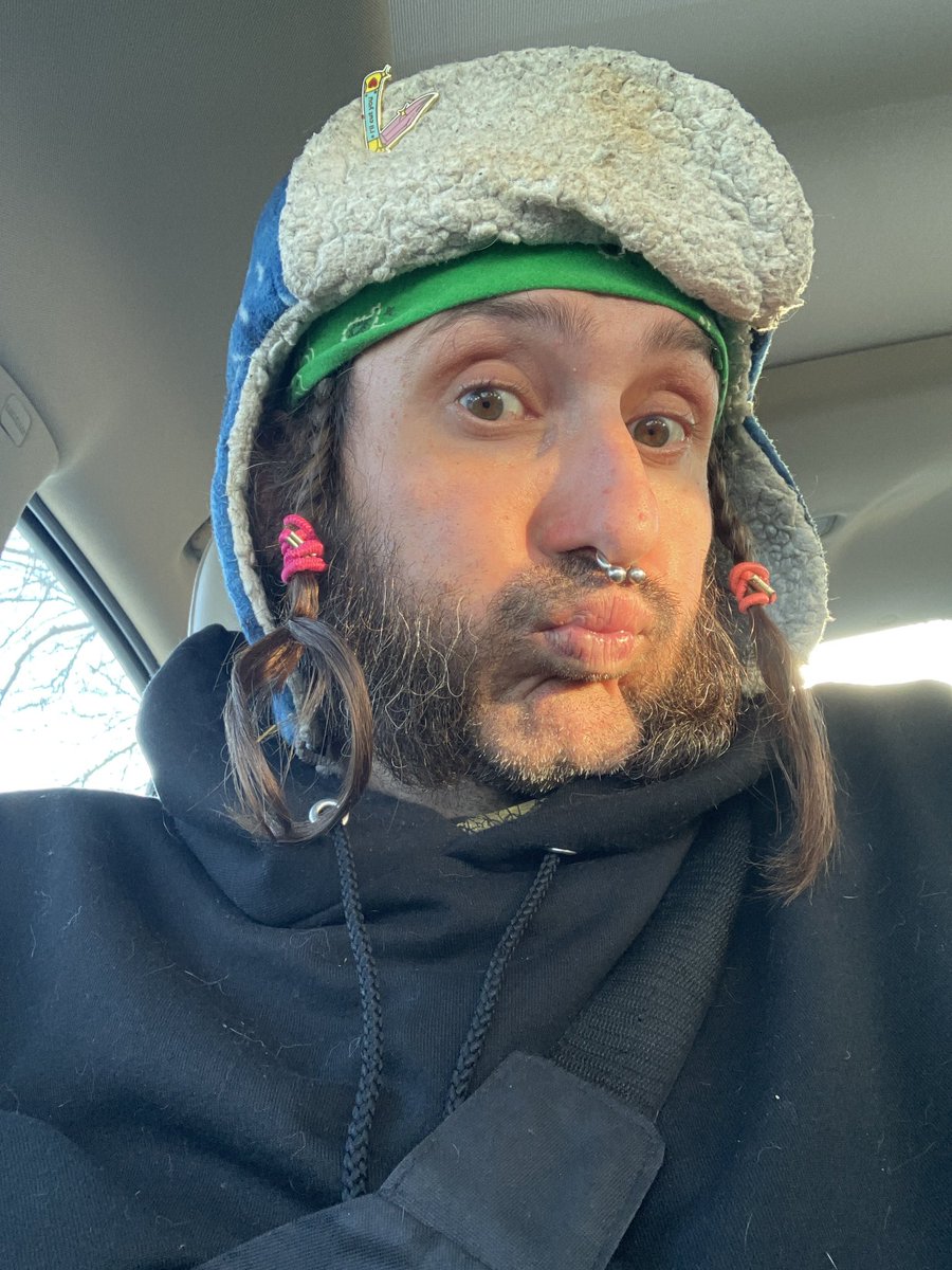 iOWAjuana's tweet image. Meow iWas literally at an AT&amp;amp;T store yesterday with myself inside my human body and a government ID and I could not prove my identity to  upgrade this iPhone from @Apple @AppleSupport @ATT @ATTBusiness @ATTBusinessCare 
$ps = #poet 
$Am = #writer The Nathan Daniel Barron’N $tuff