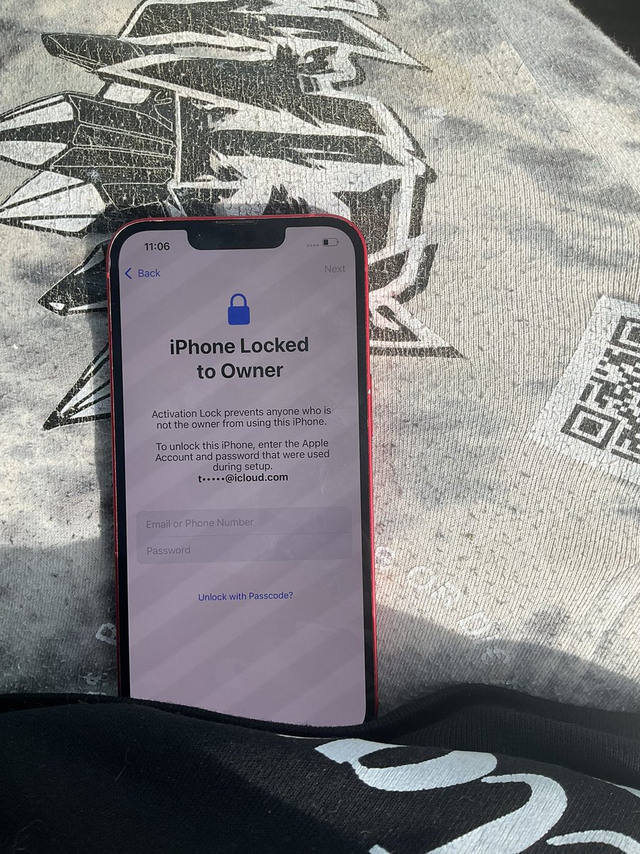 iOWAjuana's tweet image. Meow iWas literally at an AT&amp;amp;T store yesterday with myself inside my human body and a government ID and I could not prove my identity to  upgrade this iPhone from @Apple @AppleSupport @ATT @ATTBusiness @ATTBusinessCare 
$ps = #poet 
$Am = #writer The Nathan Daniel Barron’N $tuff