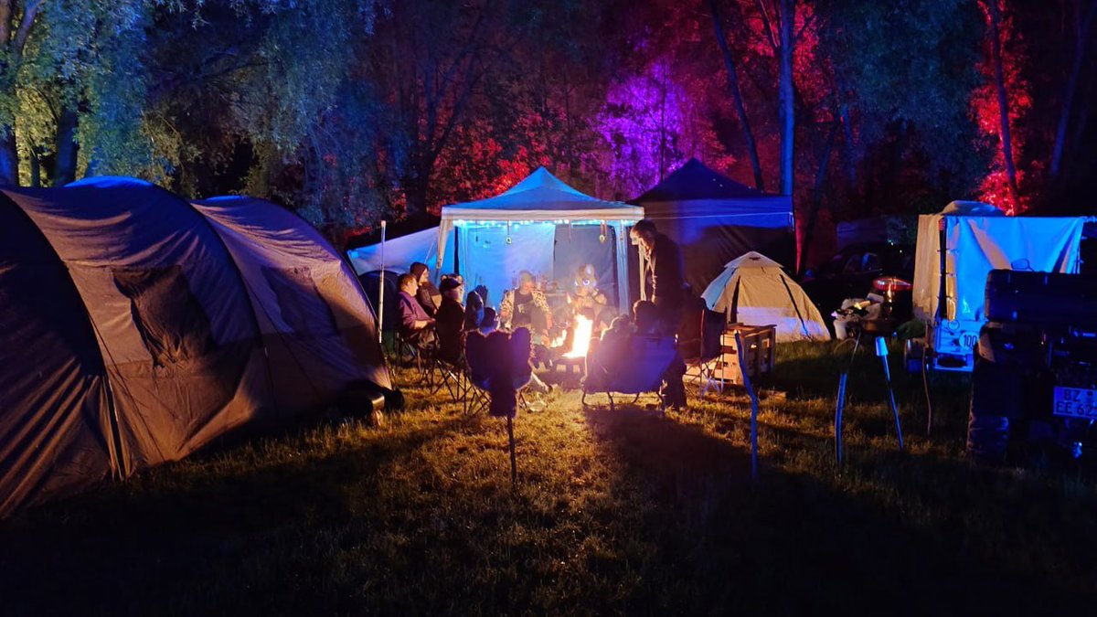 SOCOM XV – Campingwochenende wartet! 🏕️

Lust auf Natur, Lagerfeuer &amp; Pool? 🌿🔥🏖️ Dann sei vom 12.–15. Juni 2025 auf der Rabeninsel bei Jena dabei!

Anmeldung ab 09.02.2025, 20:00 Uhr – schnell sein lohnt sich!

➡️sachsenfurs.de/de/socom/