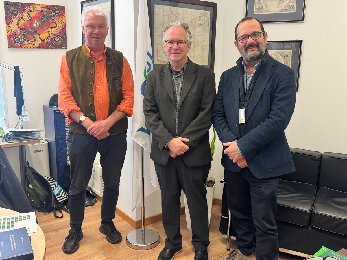 ICGEB Official (@icgeb) on Twitter photo Dr. Lawrence Banks and Dr. Emanuele Buratti welcome UNESCO-TWAS Executive Director, Prof. Marcelo Knobel, at ICGEB on 30 January 2025.
Bringing forward the joint collaboration of the International Organisations in #Trieste <a href="/UNESCO/">UNESCO 🏛️ #Education #Sciences #Culture 🇺🇳</a> <a href="/TWASnews/">TWAS - The World Academy of Sciences</a> <a href="/ItalyMFA/">Farnesina 🇮🇹</a> Dr. Lawrence Banks and Dr. Emanuele Buratti welcome UNESCO-TWAS Executive Director, Prof. Marcelo Knobel, at ICGEB on 30 January 2025.
Bringing forward the joint collaboration of the International Organisations in #Trieste <a href="/UNESCO/">UNESCO 🏛️ #Education #Sciences #Culture 🇺🇳</a> <a href="/TWASnews/">TWAS - The World Academy of Sciences</a> <a href="/ItalyMFA/">Farnesina 🇮🇹</a>