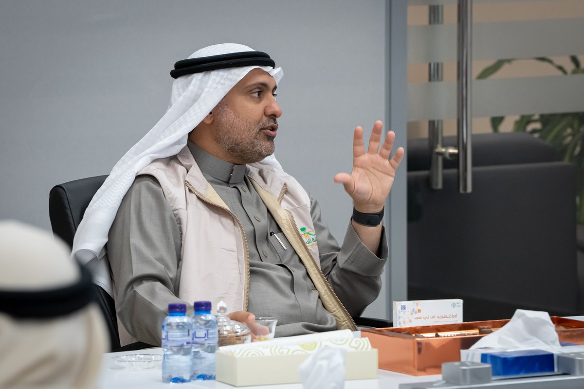 تشرفنا بزيارة معالي وزير الصحة أ. <a href="/FahadAlJalajel/">فهد الجلاجل</a>  والوفد المرافق له، حيث استعرضنا بدء مراحل توطين صناعة الإنسولين بالشراكة مع شركة <a href="/sanofi/">Sanofi</a>  بالإضافة إلى نجاح توطين عدة أدوية هامة مثل #Hydroxyurea و #Empagliflozin. كما قام معاليه بزرع نخلة، رمزًا للنمو والاستدامة، تأكيدًا على