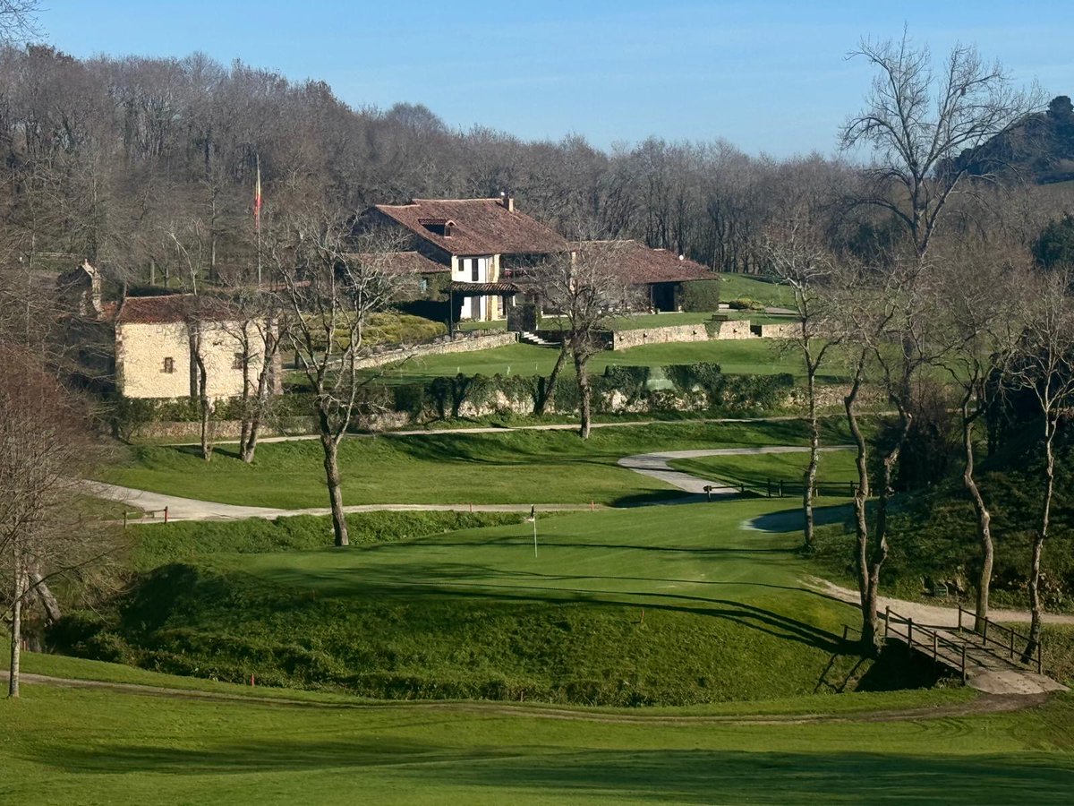 La obra maestra de Seve Ballesteros, diseñado para desafiar y enamorar a cada golfista. #GolfSantaMarina

#SeveDesign #SeveBallesteros #GolfCantabria