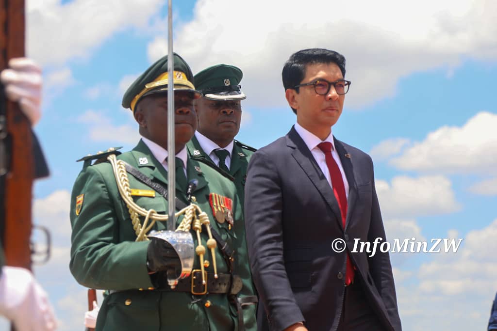 ttgono's tweet photo. His Excellency, President Andry Rajoelina of the Republic of Madagascar, is now in Harare for the SADC Extraordinary Summit of Heads of State and Government.
Hon. Soda Zhemu welcomes President Rajoelina at the RGM International Airport.
#ExtraordinarySummit https://t.co/KuSmgz1qYb