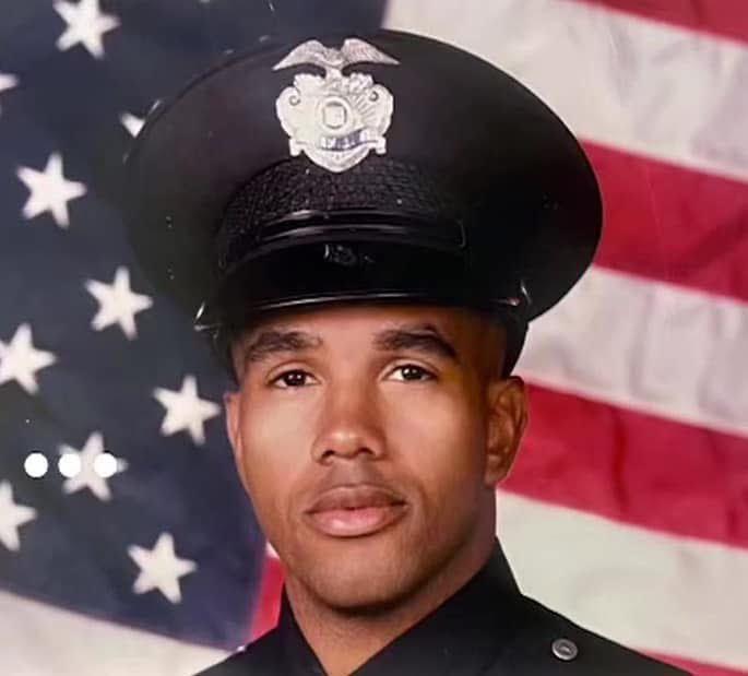 DEI- In the 70’s the minimum height requirement for #LAPD cops was 6ft tall &amp; the vision requirement was 20/20. LAPD lowered requirements to increase  #minority applicants. ALL LAPD cops under 6ft tall are DEI hires regardless of race or gender #DEI #diversity #inclusion