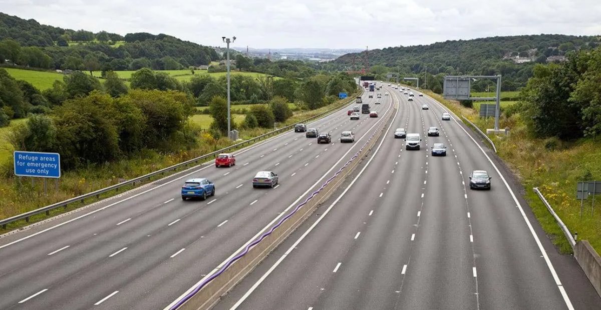 *SMART MOTORWAYS* 
Some motorways in England are using technology to manage congestion. These are known as smart motorways. Please follow this link for advice on driving on smart motorways and general motorway driving. 
orlo.uk/YZsVB