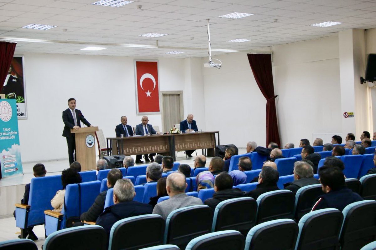 kayserimem's tweet photo. İl Millî Eğitim Müdürümüz Coşkun Esen, Talas ilçesinde görev yapan okul müdürleriyle bir değerlendirme toplantısı gerçekleştirdi. 

@tcmeb @Yusuf__Tekin @kayserivaliligi @gokmen_cicek_ @CoskunESEN57 https://t.co/GwEKu0Pk3p