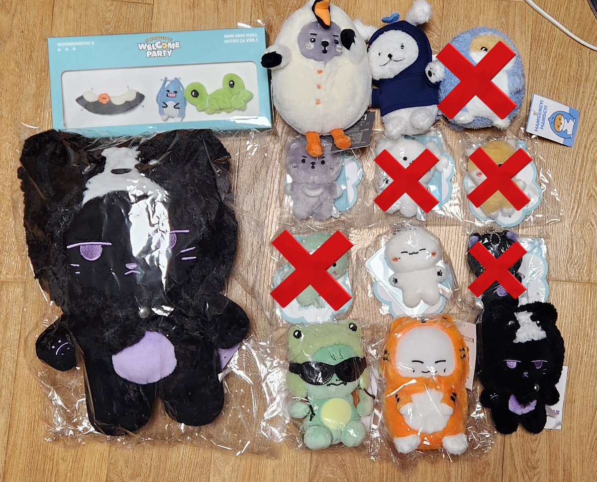 panmae_yu's tweet photo. 몬스타엑스 공식 인형 양도

융균이 온판, 팝업
개당 운미포 3.5
외출X 상자안에서 그대로 보관

대왕 냥균이 - 4.2 
미니 멍꼬 ver.1 - 3.0
미니 배통이, 채부기, 만랭이, 냥균이- 2.2
미니미니 배통이, 만랭이  2.2
미니미니 인형 아웃핏A 3.0
전부 외출X 택O

cu 알뜰 0.2
일반택배 0.4 https://t.co/JCblRB6Guj