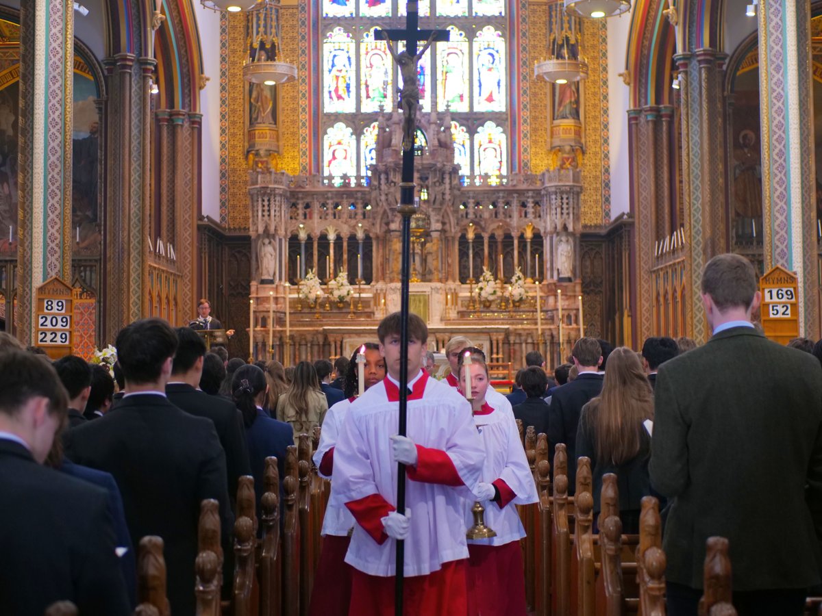 We were delighted to welcome the Provincial of the <a href="/JesuitsBritain/">Jesuits in Britain</a>, Father Peter Gallagher yesterday.

A thank you to everyone who joined us via livestream for Mass! If you did not have the chance to do so,  you can rewatch it here 👉 bit.ly/4aHkfvh

#JesuitsinBritain