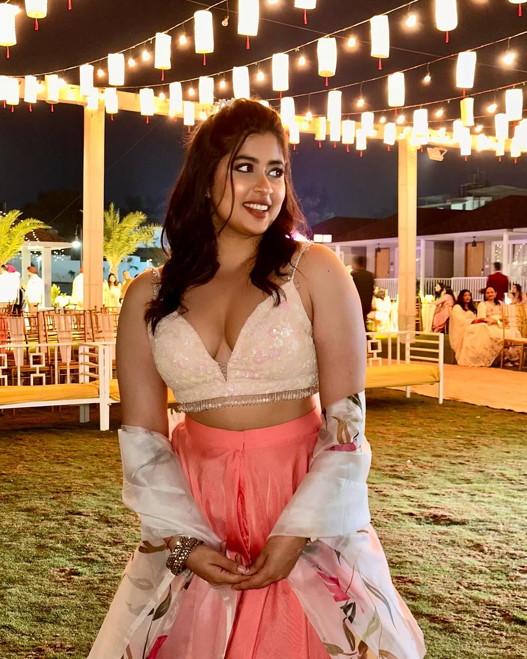 GinVh4kaoAAiTlp?format=jpg&name=large