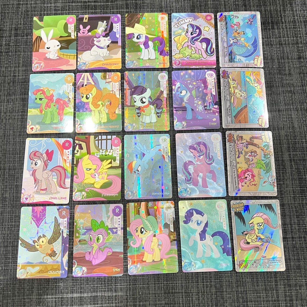 p_patchada's tweet photo. งูยการ์ดสุ่ม My Little Pony น่ารักไม่ไหว ในเชลฟ์มีเท่าไหร่เก็บหมด สาวกโพนี่แบบเราไม่พลาดแน่ เปิดมามีแต่สวยๆทั้งนั้นเลย บอกเลยสายสะสมห้ามพลาด ทั้งหมดมี 154 แบบ การ์ดดีเทลปังมีความเล่นแสงด้วย ใครอยากเก็บสะสมตามได้เลยที่เซเว่น 89฿
#Littleponycard #ของสะสม https://t.co/ozzY0VAGnu