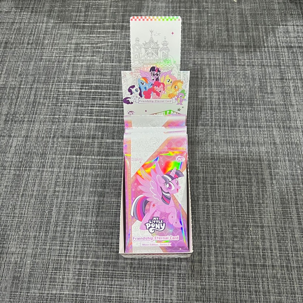 p_patchada's tweet photo. งูยการ์ดสุ่ม My Little Pony น่ารักไม่ไหว ในเชลฟ์มีเท่าไหร่เก็บหมด สาวกโพนี่แบบเราไม่พลาดแน่ เปิดมามีแต่สวยๆทั้งนั้นเลย บอกเลยสายสะสมห้ามพลาด ทั้งหมดมี 154 แบบ การ์ดดีเทลปังมีความเล่นแสงด้วย ใครอยากเก็บสะสมตามได้เลยที่เซเว่น 89฿
#Littleponycard #ของสะสม https://t.co/ozzY0VAGnu