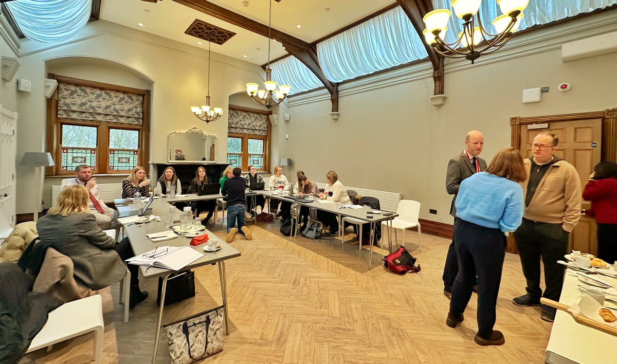 Andy__Buck's tweet photo. Great to be working all day today with an inspiring and energetic group of first and middle school heads from the Shelley area of Huddersfield @LshipMatters #honk #basiccoaching #basicleadership https://t.co/szxiwtXyNV