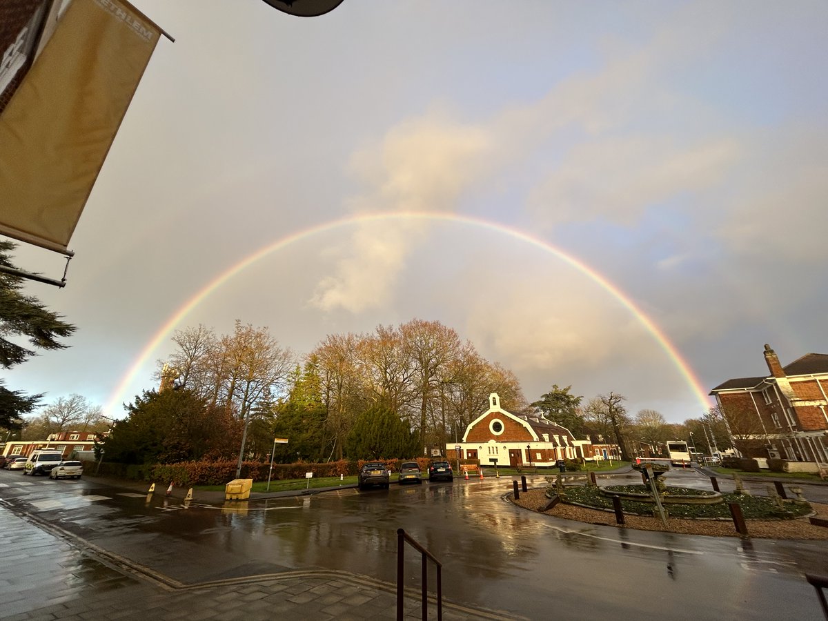 bethlemmuseum's tweet image. We still have a few tickets remaining for the Bethlem Gallery and Bethlem Museum of the Mind History Walk this Saturday 08 February! Rainbows not guaranteed 🌈
bit.ly/4hjoSOI
Strong footwear is advised at it may be muddy in places and be prepared for rain or shine! 🌦️