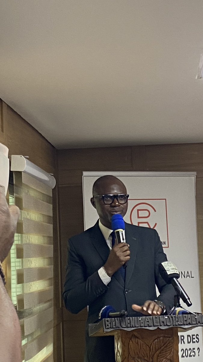 Intervention de Docteur Yacouba BARO Gérant de Maya Dream sur la question des #Rencontrescitoyennes  
Les rencontres citoyennes un cadre d’échange entre tous les partis prenants . Chaque rencontre aura un thème précis .   #Paix #Elections2025