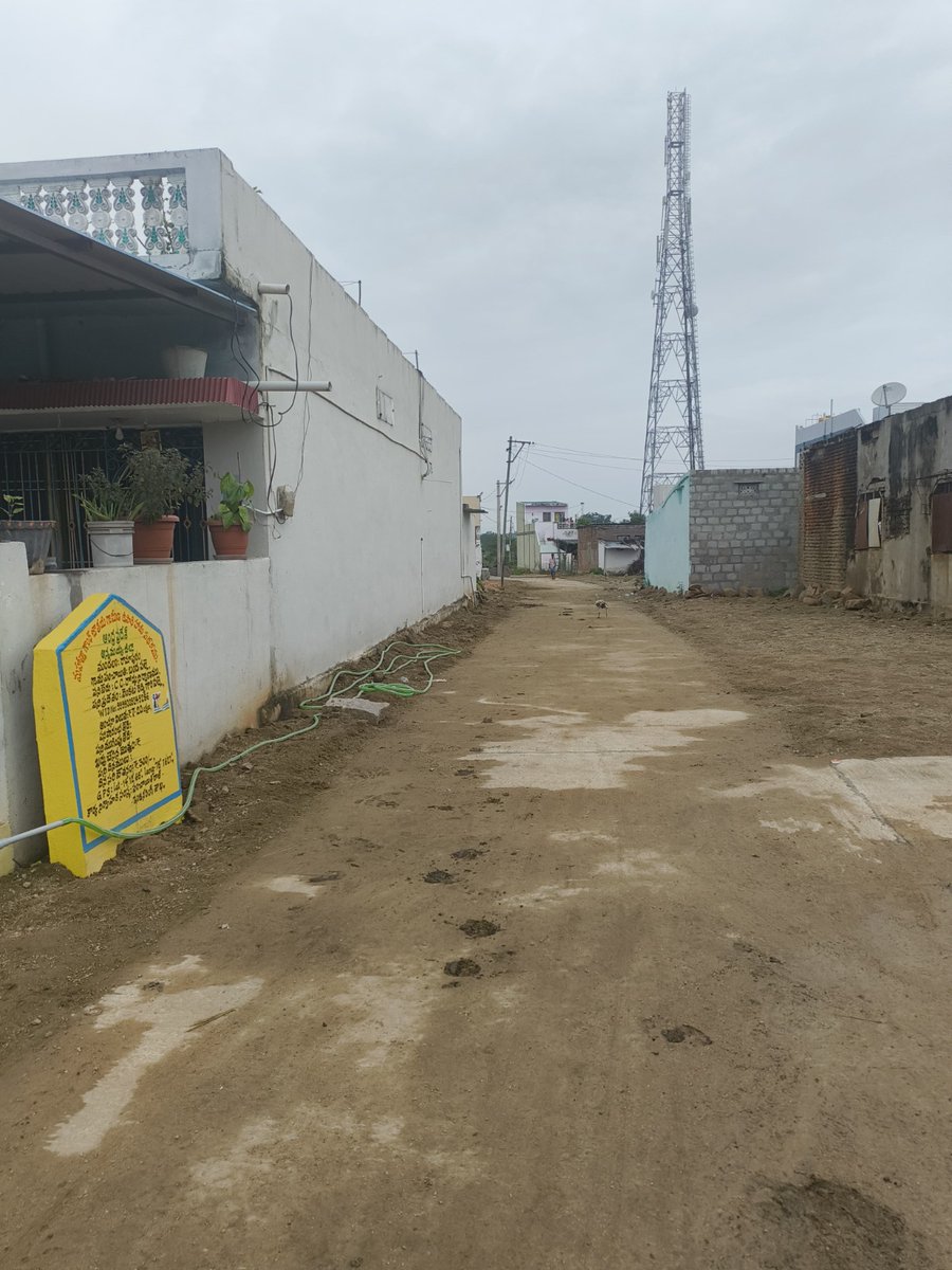 alwaysvenkates's tweet image. ఆంధ్రప్రదేశ్,పంచాయతీరాజ్ గ్రామీణాభివృద్ధి విభాగం,అన్నమయ్య జిల్లా,రామాపురం మండలం,బండపల్లె గ్రామంలో, MGNREGA నిధుల నుండి పల్లెపండుగ లో భాగంగా సీసీ రోడ్లు పూర్తి చేసారు.
#MeriMaatiMeraDesh #JSACTR2023 #JalShaktiAbhiyan #WaterConservation
@IndiaMGNREGA