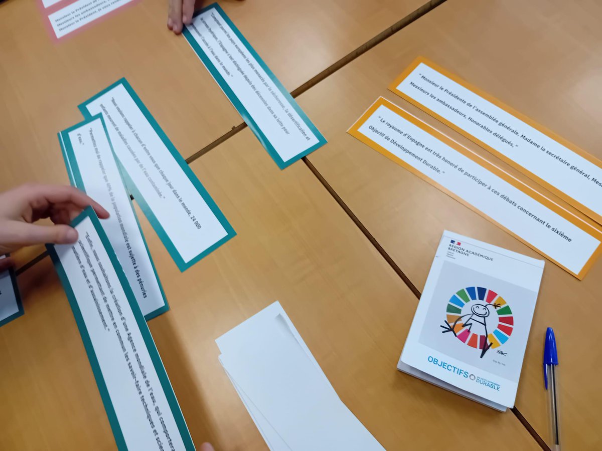 Éducation au développement durable (EDD) | Une centaine de lycéens étaient présents à la 2ème journée du dispositif "Objectif ODD"
 
👉 Préparation à la simulation de session du Parlement européen, qui aura lieu le 19 mars dans l’hémicycle du Conseil régional de Bretagne