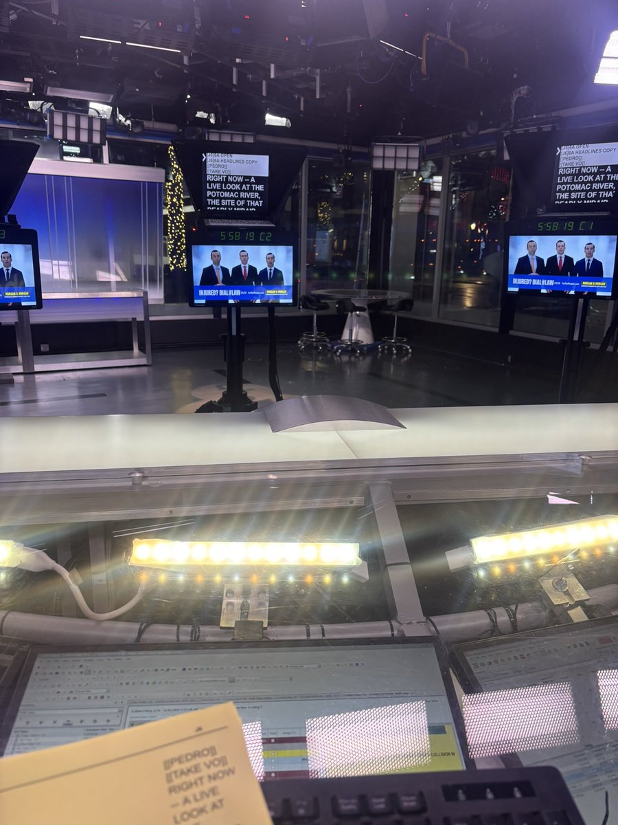 JaniceYuNews's tweet photo. Good morning and happy Friday! It’s the Does anyone else feel like it January would never end? 😂 join us on @ABC7NY! @heatherorourke7 @BrittanyBabc7 @PedroRiveraTV @RaeganMedgie @AC_TV7 https://t.co/PjukuoU2zj