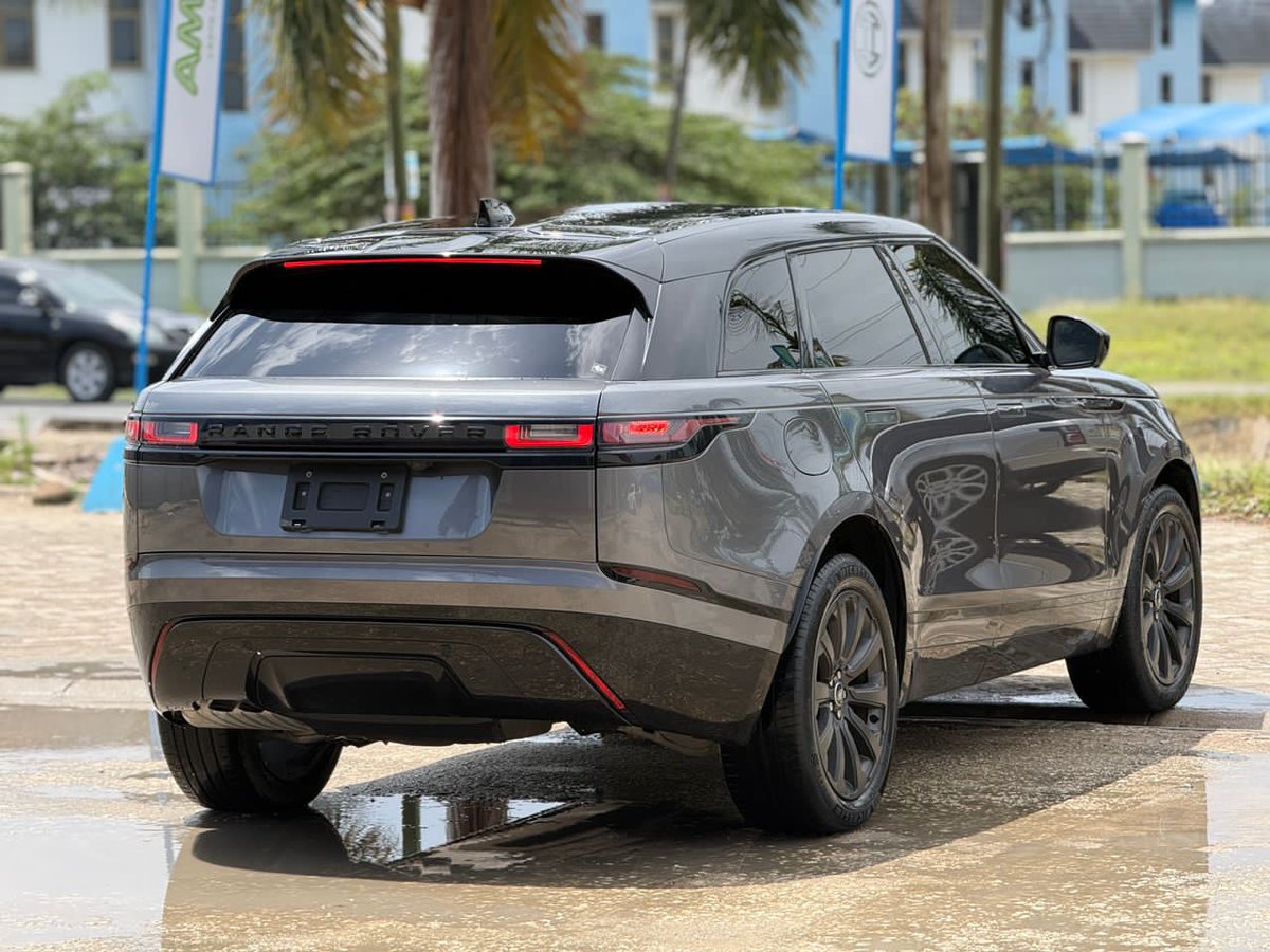 jowzeyautodeals's tweet photo. Make: RANGE ROVER 
Model: VELAR
Year of manufacture : 2018
Fuel: Diesel
Exterior Color: Grey
Interior Color: Black
Leather seat 
Low mileage 
Recently Registered 
Registration: EGL

Price: 139,000,000/=
Plus transfer of ownership ✔️
☎️+255 756 325972 ✔️ https://t.co/TkRSSW7ZZA