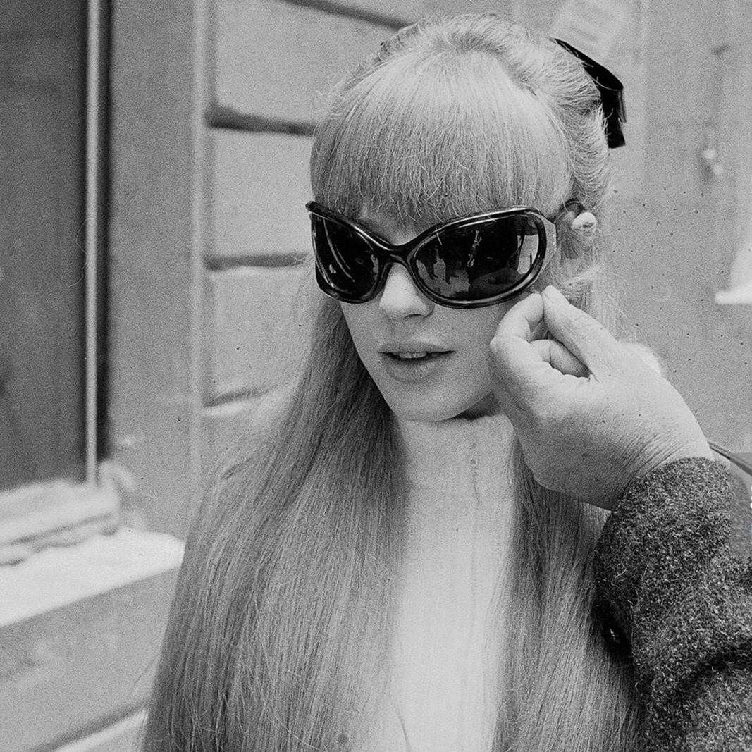CinemaOnSundays's tweet photo. Marianne Faithfull
1946-2025
The Girl on a Motorcycle, 1968 https://t.co/TZk22DXxBb