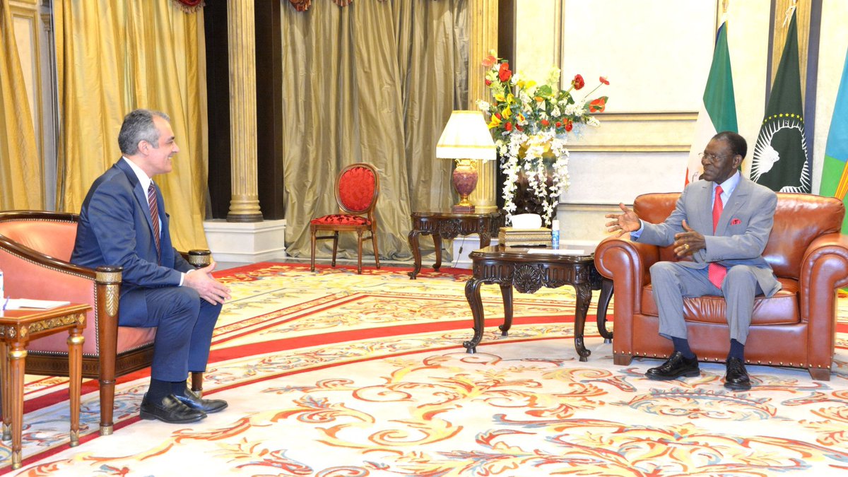 AUDIENCIAS PRESIDENCIALES
En la jornada del 30 de enero, el Presidente de la Nación concedió audiencia al Gobernador del Banco de Estado de África Central Yvon Sana Bangui y al Embajador Portugués.
lc.cx/ARrrjg