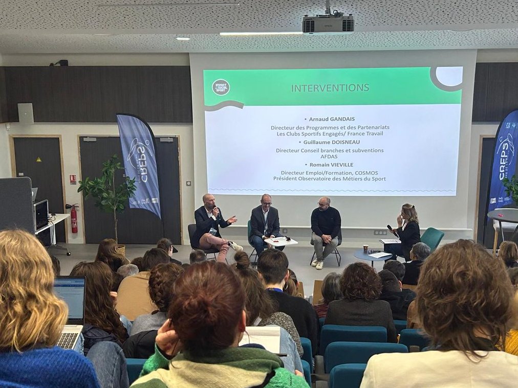 Le COSMOS est intervenu jeudi 30 et vendredi 31 janvier, dans le cadre des 3èmes Journées nationales d'Etude et de Formation en socio-sport à Nantes. L'occasion d'évoquer les engagements du COSMOS et des partenaires sociaux en la matière.

👏 Bravo à Impact Social par le Sport et